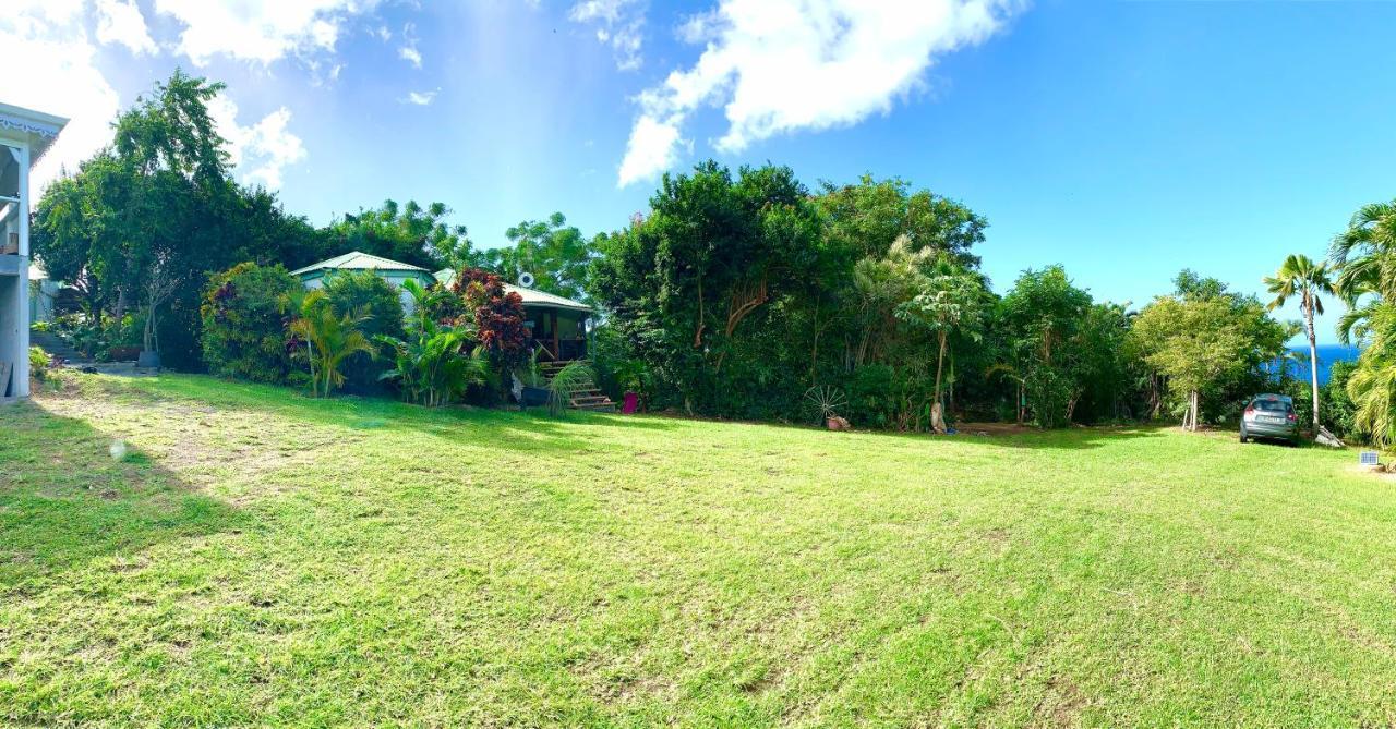 Lodge Colibris: Panoramic Sea and Mountain Views near Caribbean Beach Le Carbet Exterior photo
