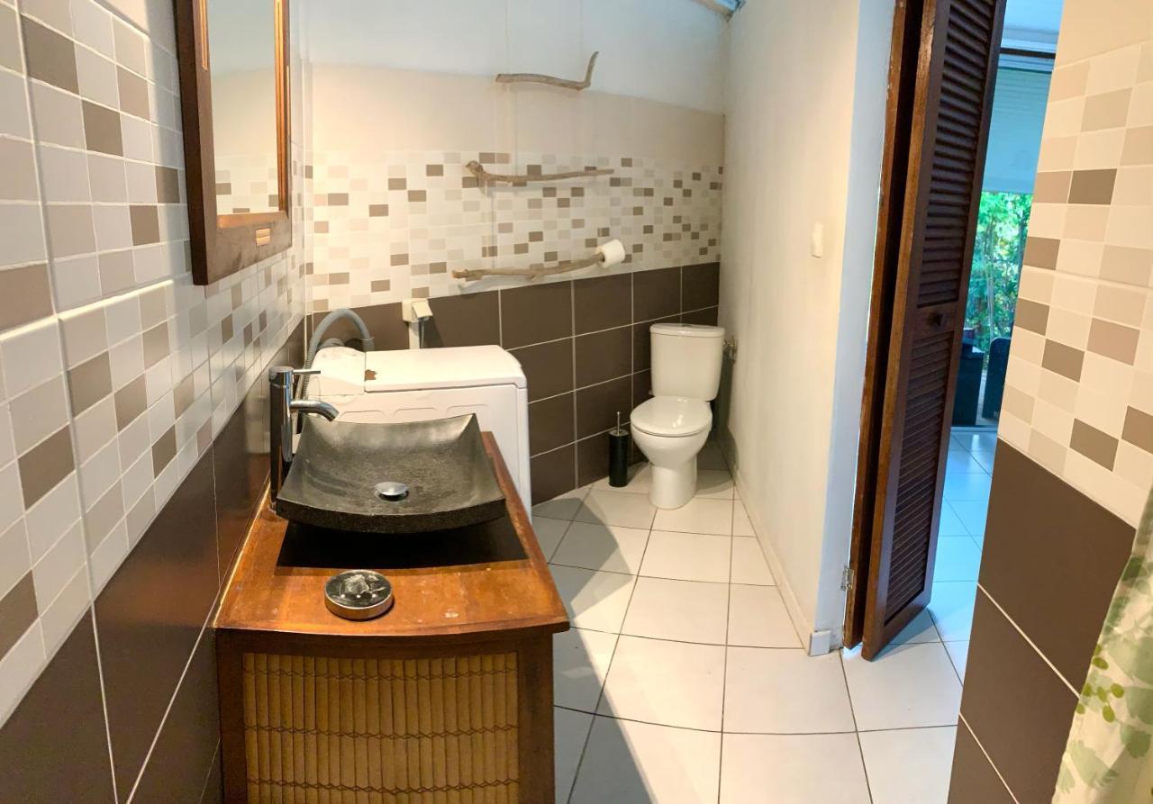 Lodge Colibris: Panoramic Sea and Mountain Views near Caribbean Beach Le Carbet Exterior photo