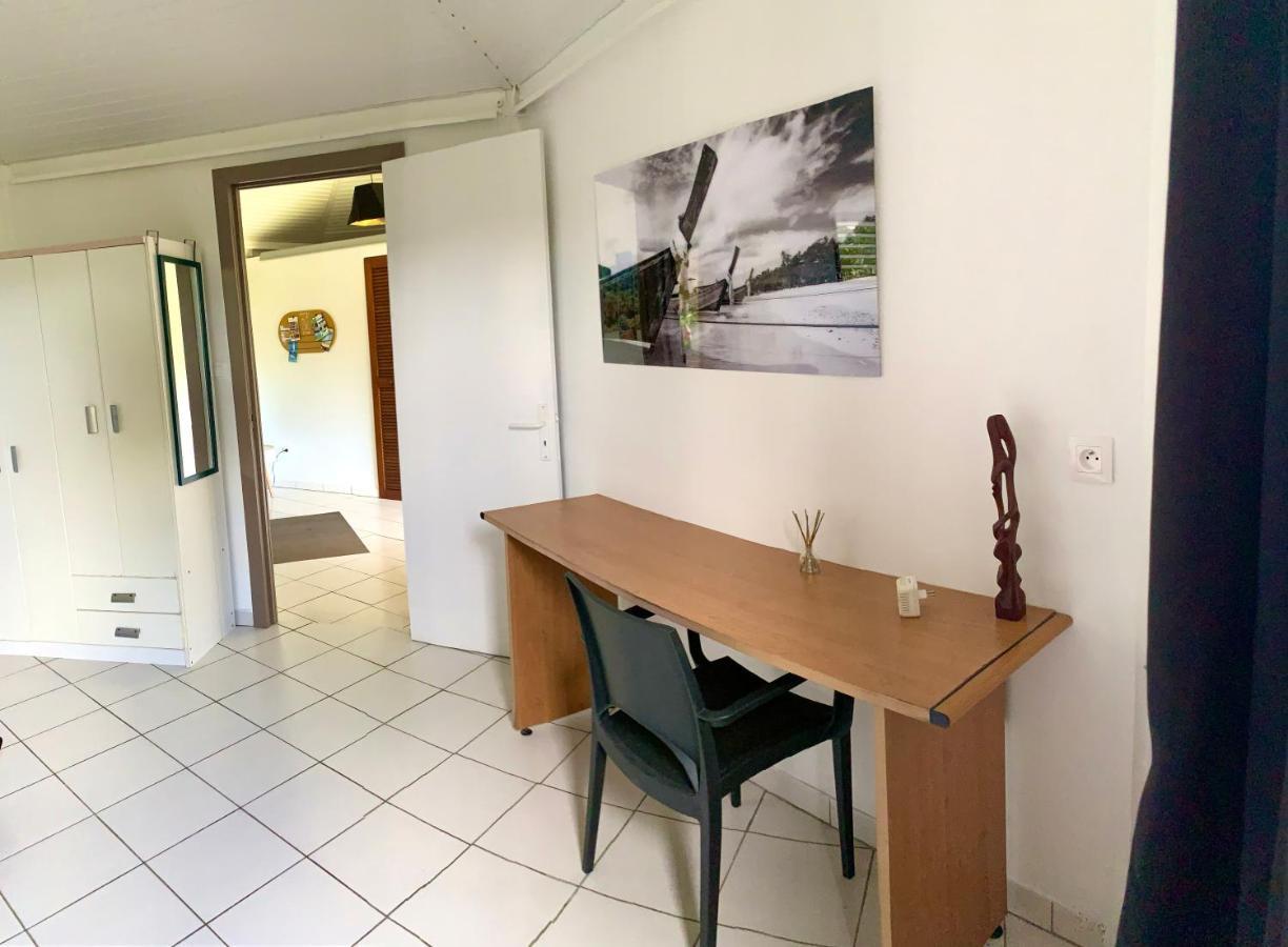 Lodge Colibris: Panoramic Sea and Mountain Views near Caribbean Beach Le Carbet Exterior photo