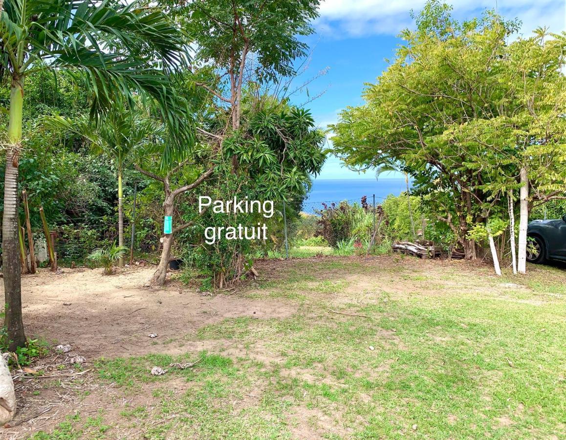 Lodge Colibris: Panoramic Sea and Mountain Views near Caribbean Beach Le Carbet Exterior photo