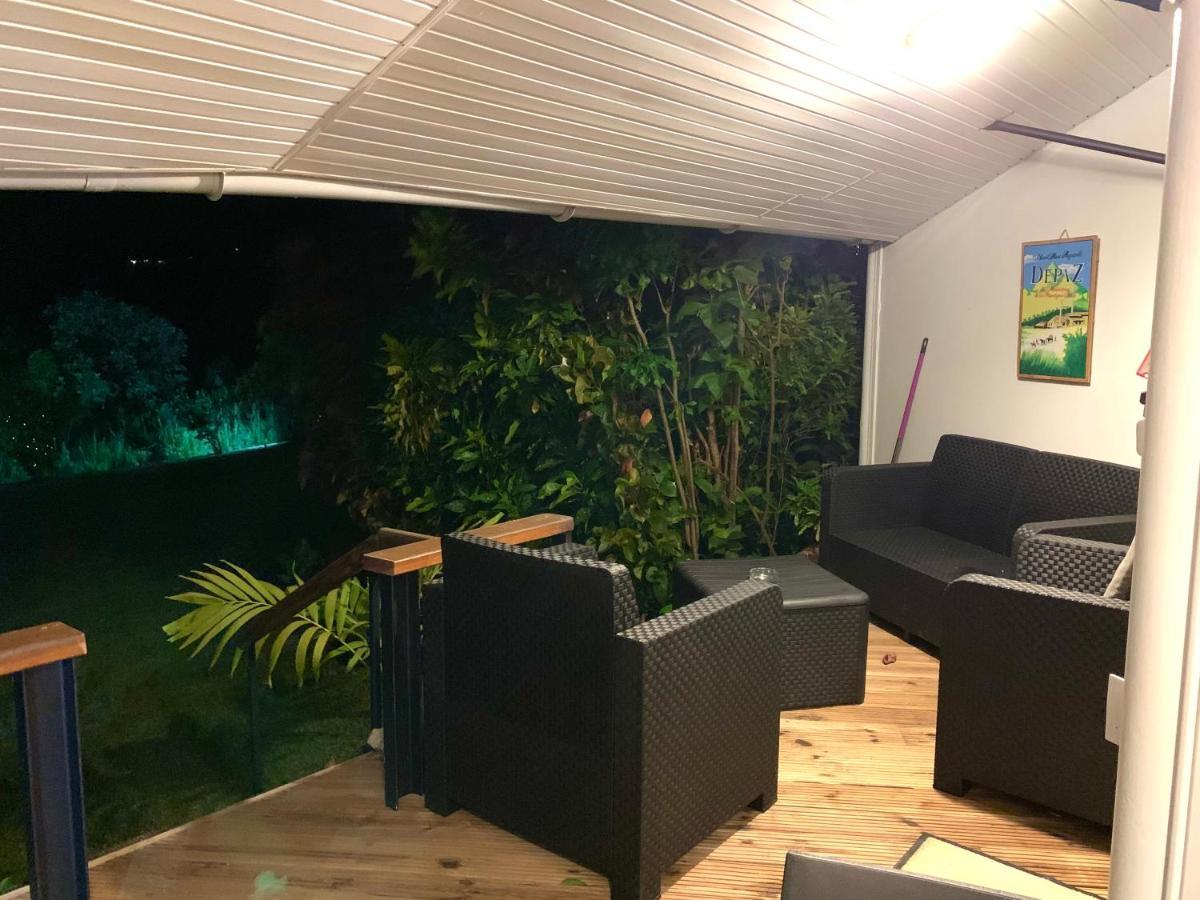 Lodge Colibris: Panoramic Sea and Mountain Views near Caribbean Beach Le Carbet Exterior photo