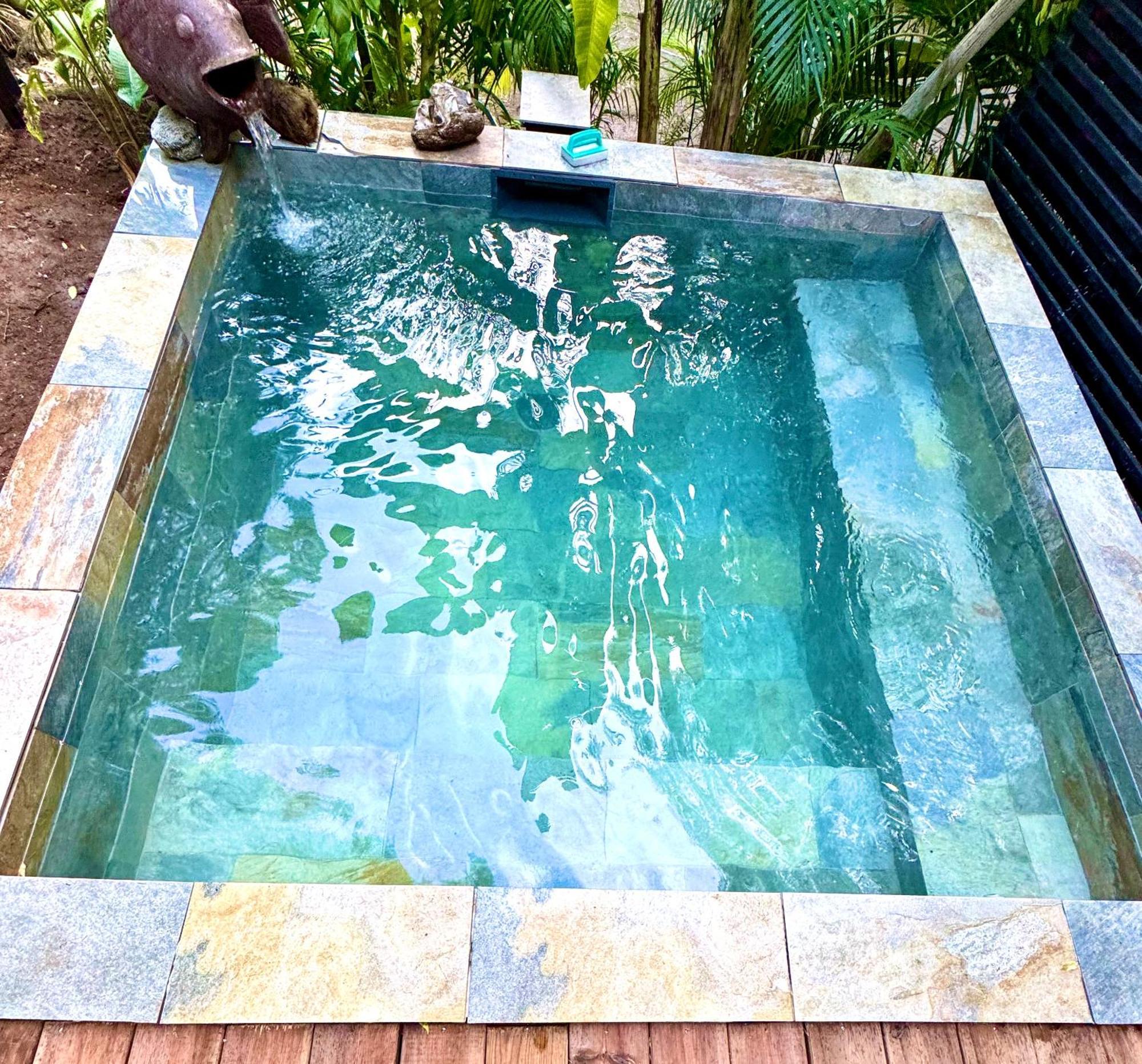 Lodge Colibris: Panoramic Sea and Mountain Views near Caribbean Beach Le Carbet Exterior photo